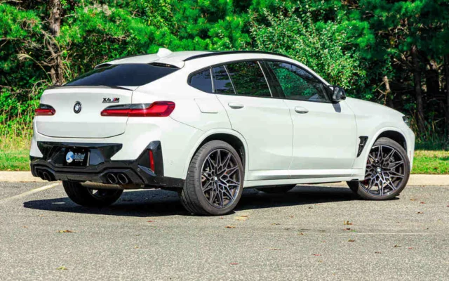 BMW X4M White