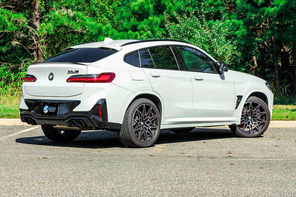 BMW X4M photo 4