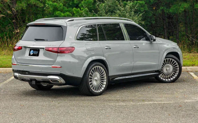 Mercedes Maybach GLS 600 Light Gray