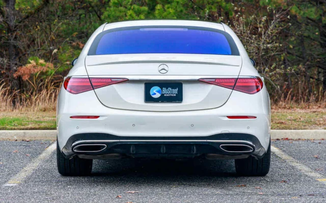 Mercedes Benz S580 White/Red