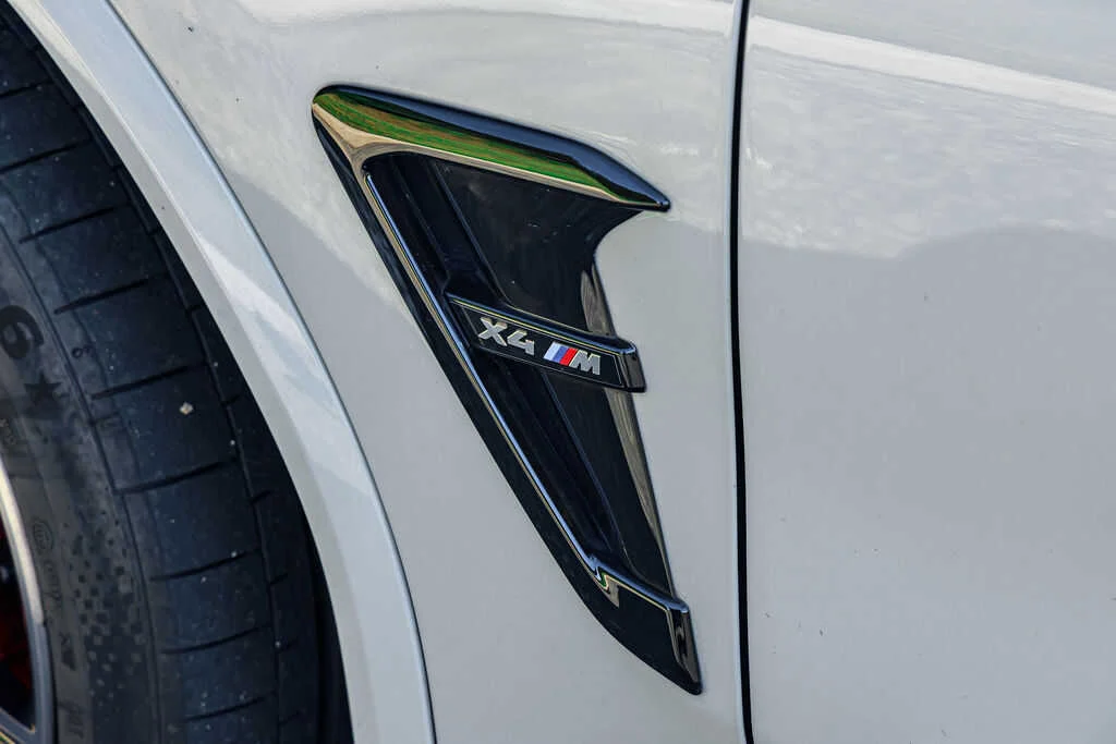 BMW X4M photo 6