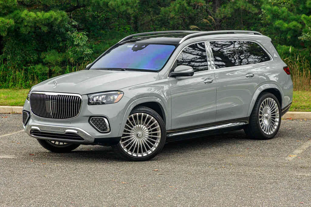 Mercedes Maybach GLS 600 Light Gray