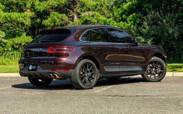 Porsche Macan Brown